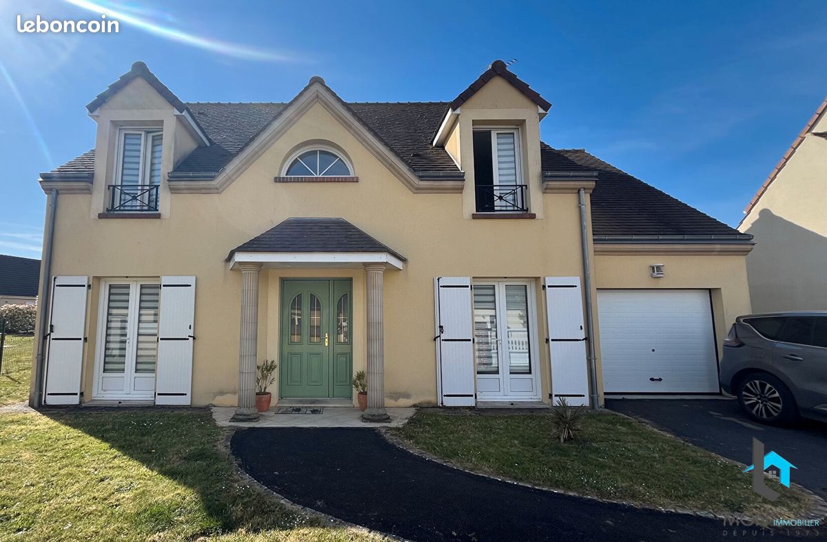 Maison 8 pièces 156 m² · à Bonneval · 156 m² · 263 750 €