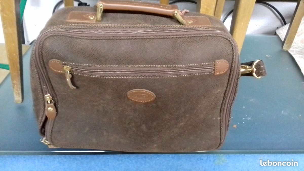 Trousse toilette (image 2)