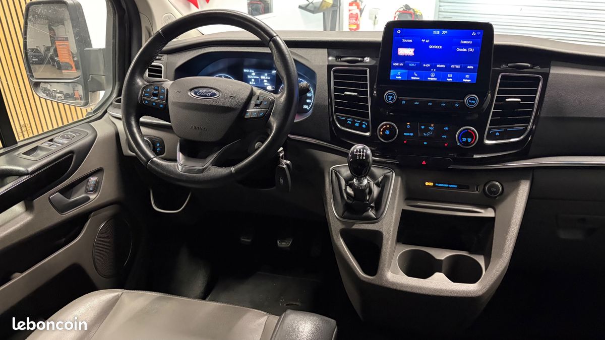FORD TOURNEO CUSTOM COMBI 320 2.0 ECOBLUE 185 L1H1 COURT PC-TN SPORt (image 25)