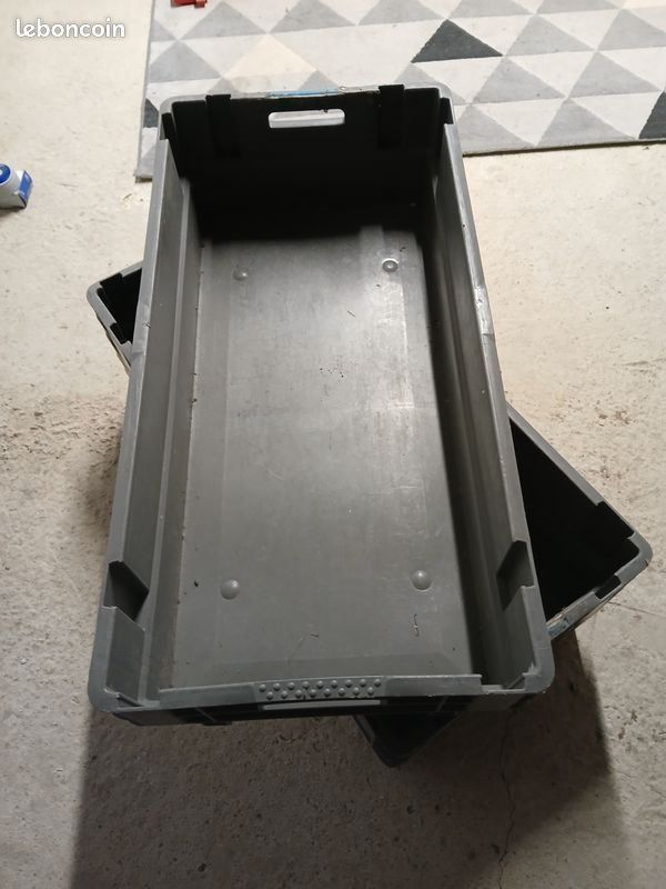 Bac en plastique (image 1)