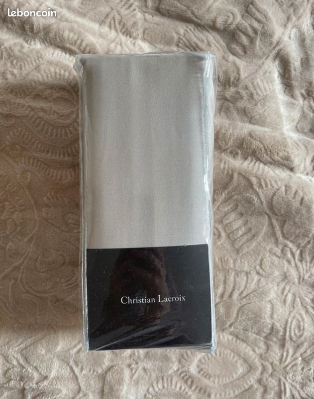 VENDU Drap housse Christian Lacroix (image 2)