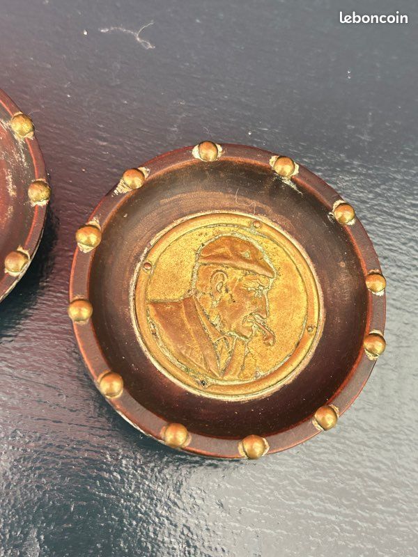 Lot de deux cendriers en bois et bronze (image 4)