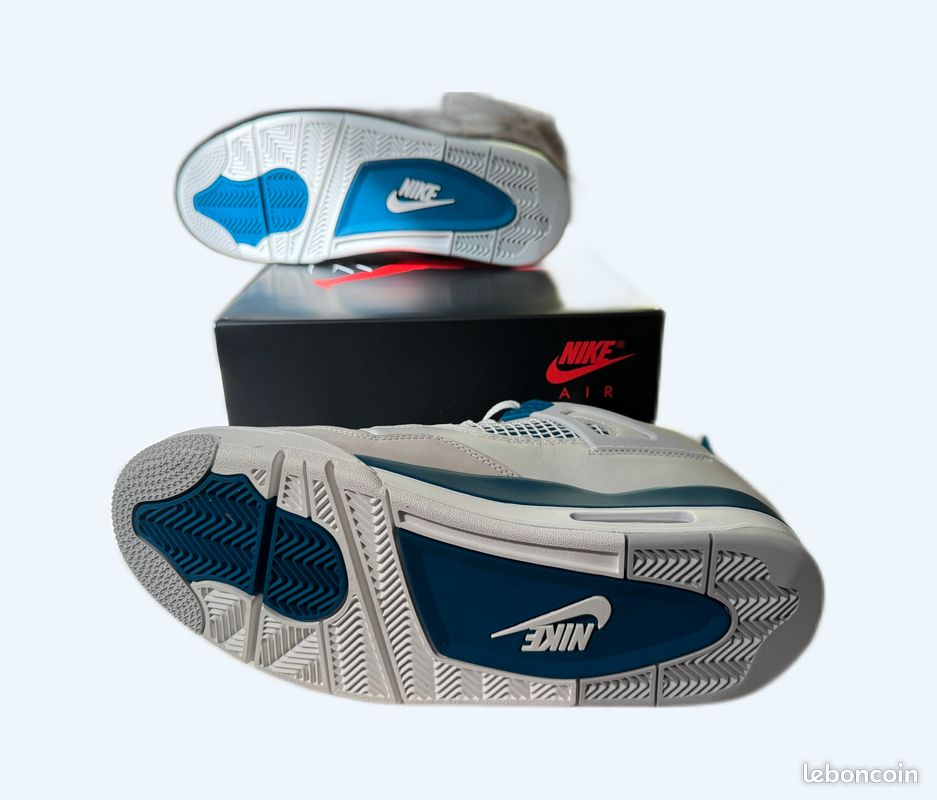 Air Jordan 4 military bleu 44.5 (image 1)