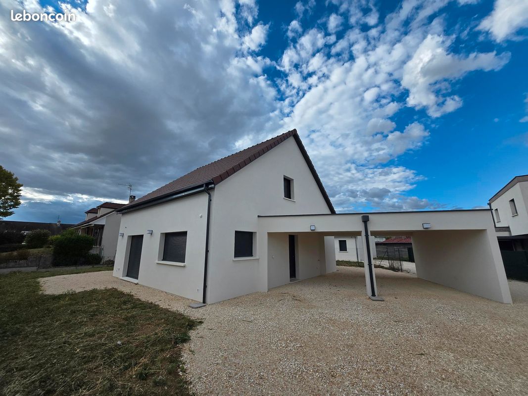 Maison 5 pièces 130 m² · à Varois-Et-Chaignot · 130 m² · 1 700 €/mois
