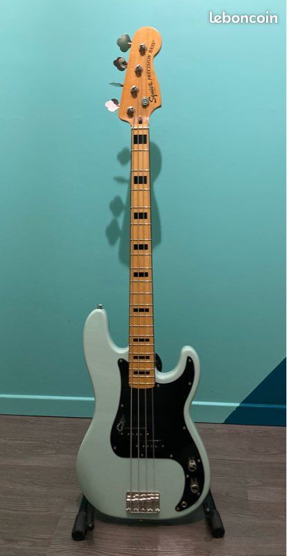 Basse Precision Squier Classic Vibe (image 1)
