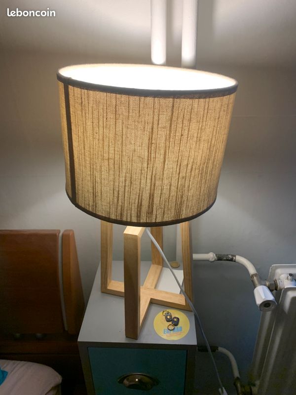 Vente de 2 lampes de chevet (image 1)