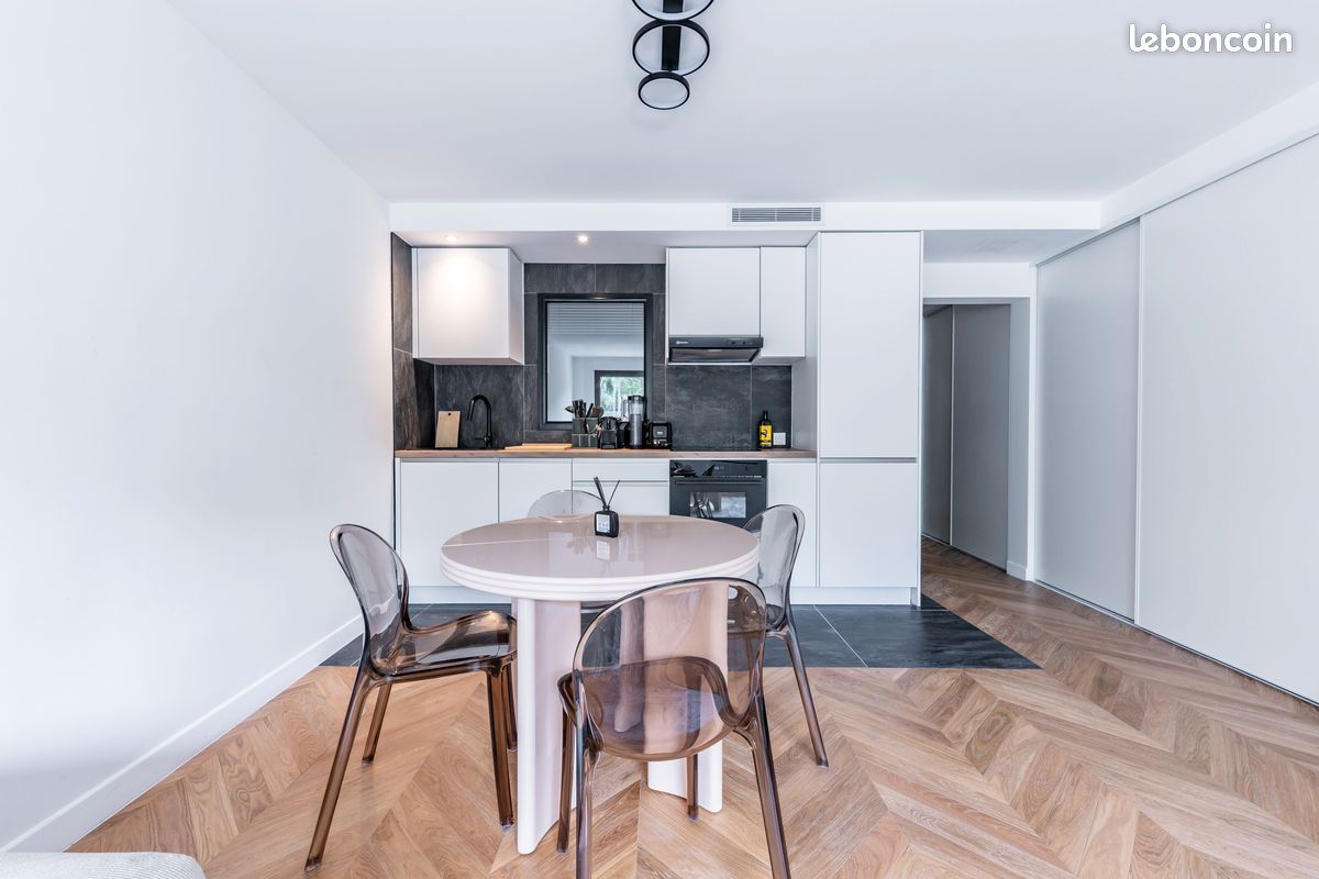 Appartement 2 pièces 51 m² · à Paris 16e Arrondissement · 51 m² · 470 000 €