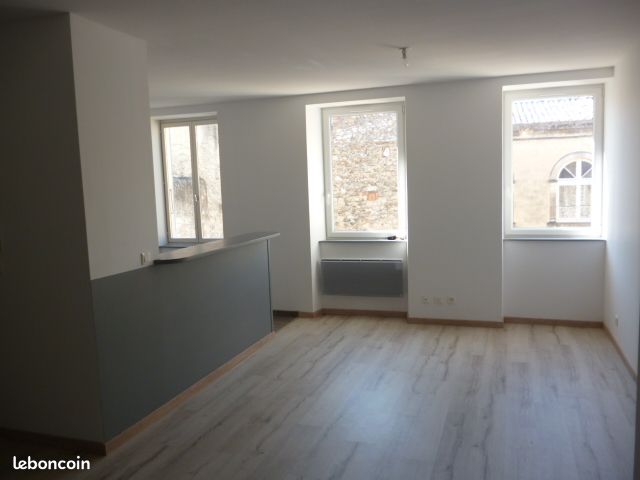 Appartement 3 pièces 88 m² · à Montélimar · 88 m² · 550 €/mois