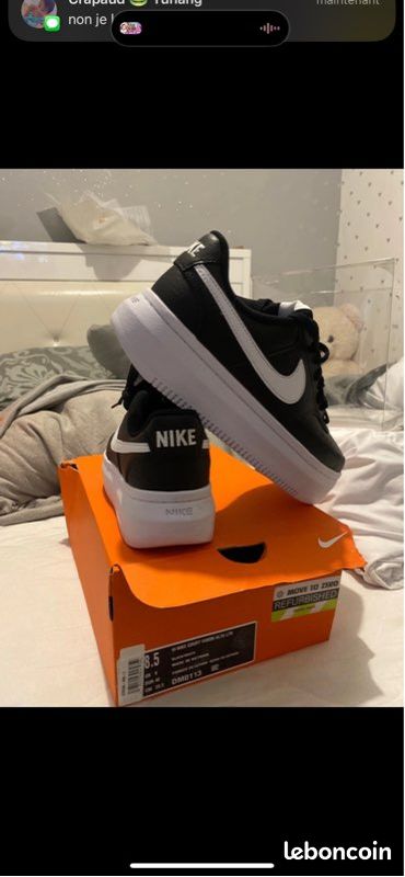 Basket Nike neuve pas contrefaçon Chaussures