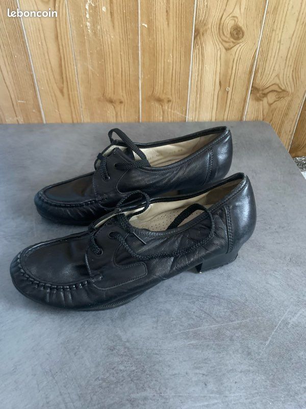 Mocassins seriphee ancienne en cuir taille 38 (image 1)