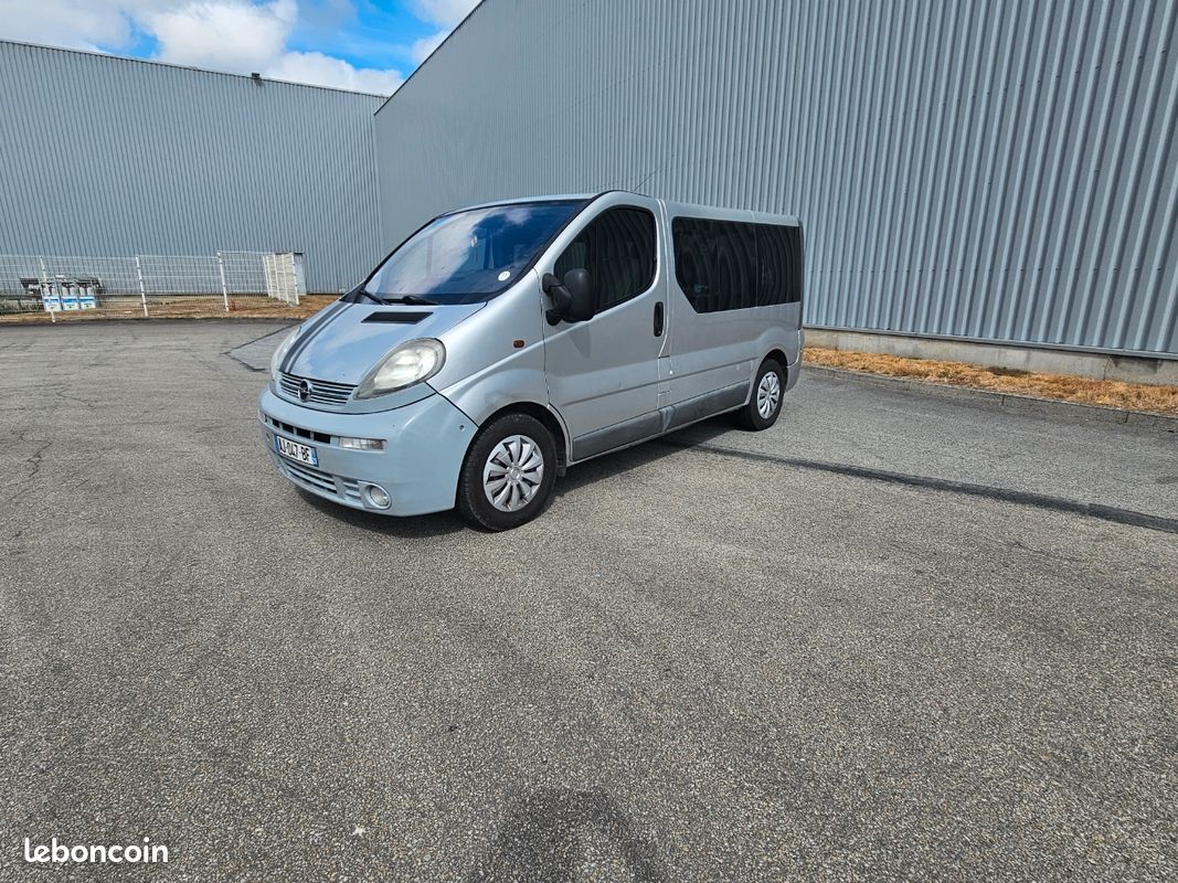 🚐 opel vivaro grand tour – 1.9 dci 100 ch – 7 places – 2005 (image 1)