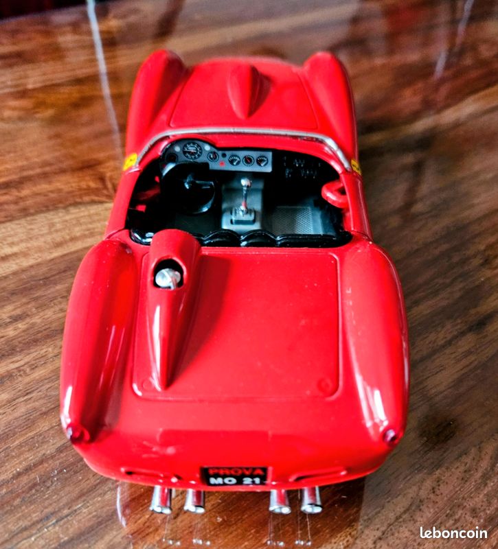 Voiture miniature Testa Rossa (image 2)