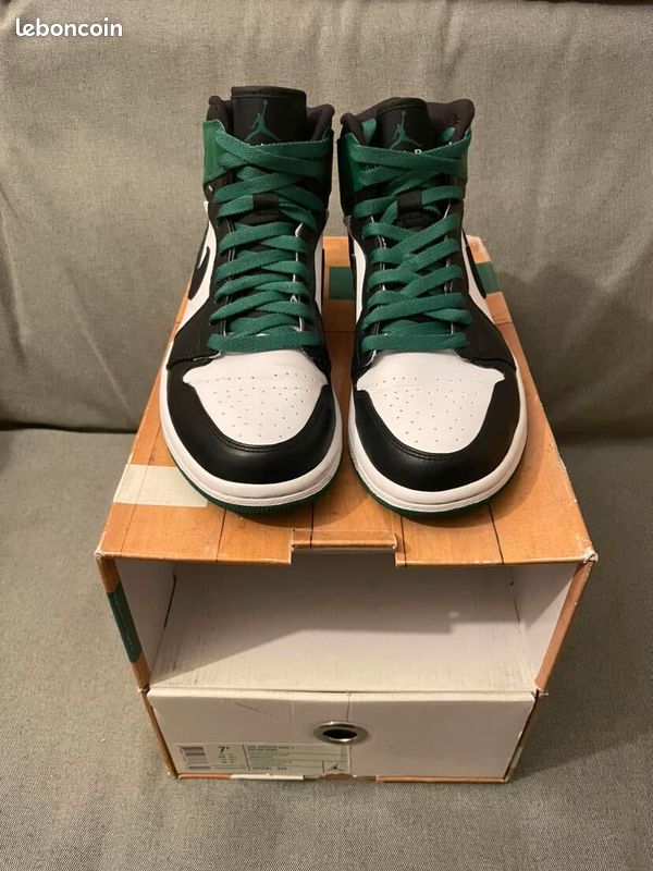 NIKE Jordan High Celtics Pack Defining Moment 2009 Chaussures