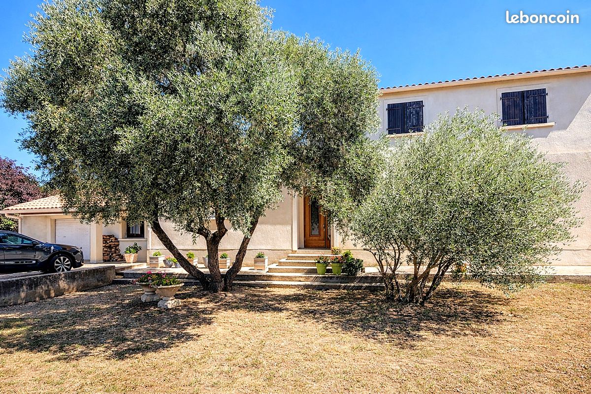 Maison 5 pièces 165 m² · à Sainte-Valière · 165 m² · 300 000 €