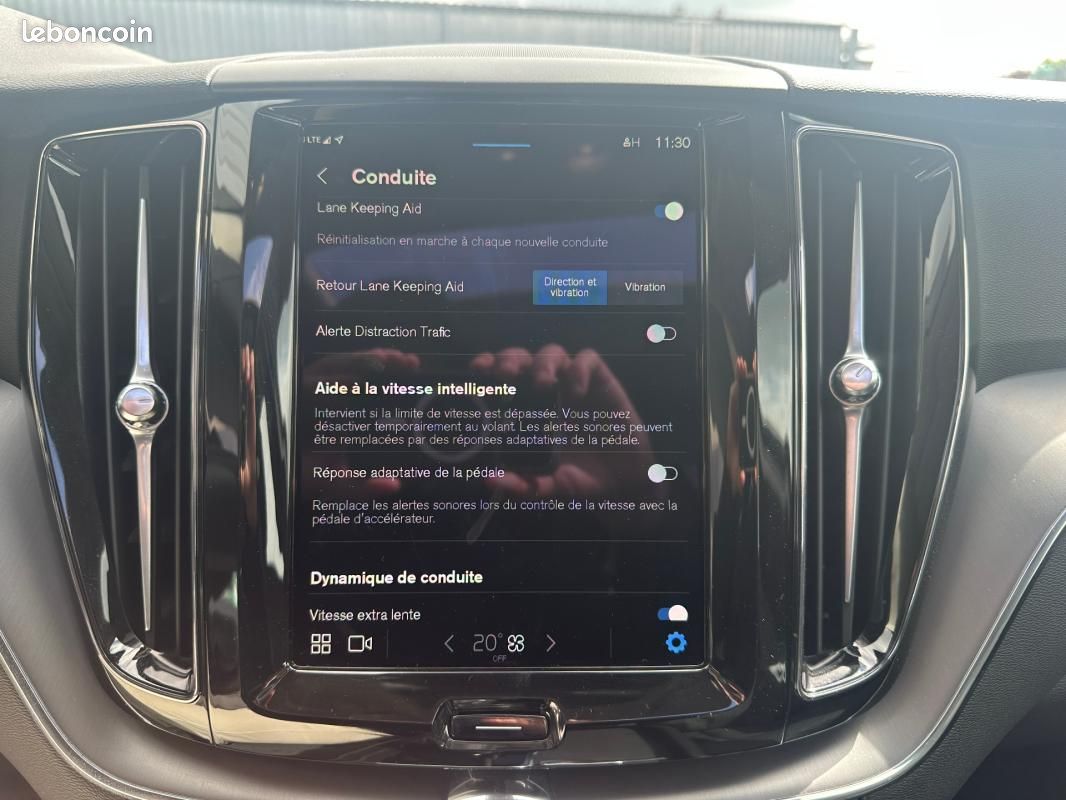 Volvo XC60 T6 AWD Hybride rechargeable 253 ch+145 ch Geartronic 8 Start (image 29)