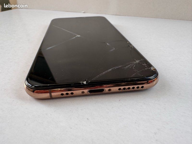 IPhone XS 256 Go – Écran fissuré, réinitialisé ✅ (image 6)