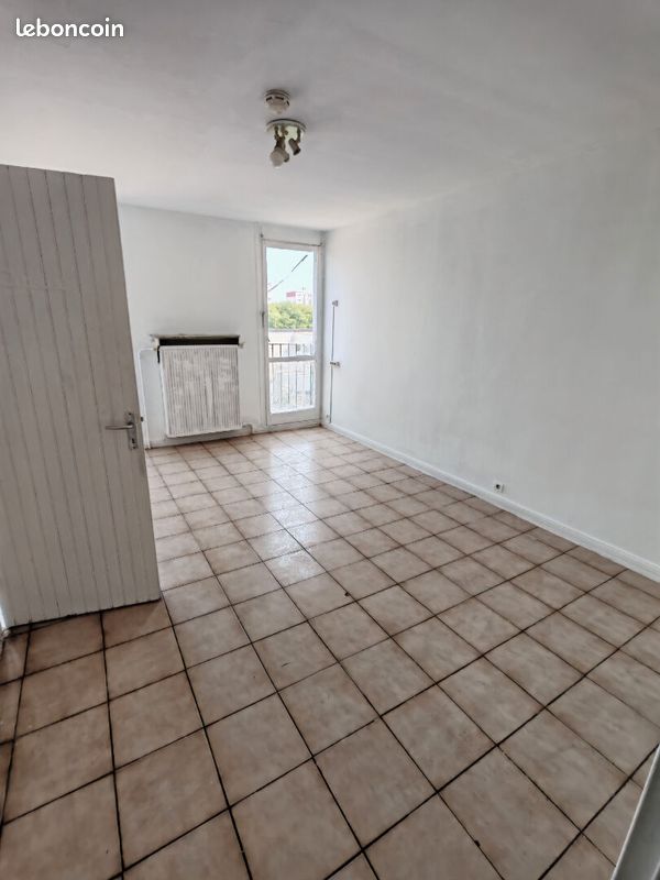 Appartement 1 pièce 29 m² · à Garges-lès-Gonesse · 29 m² · 79 000 €