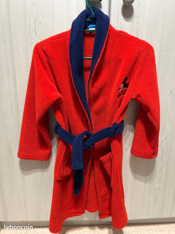 Robe de chambre 6-8 ans, peignoir en polaire marque Disney Mickey