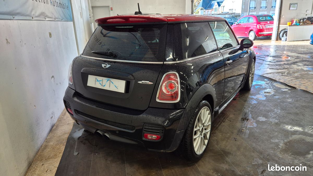 MINI 1.6i TURBO 211 JOHN COOPER WORKS (image 2)