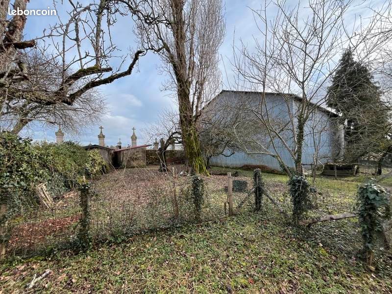 Maison 1 pièce 236 m² · à Séreilhac · 236 m² · 40 000 €