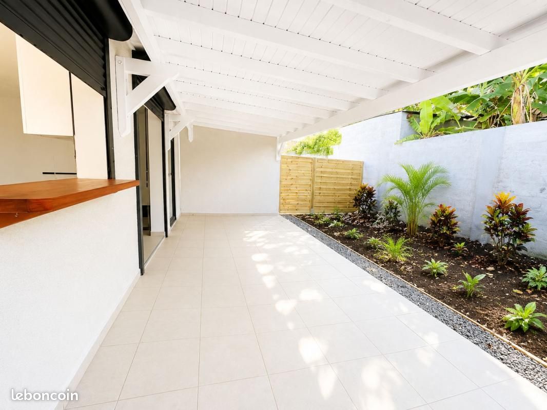 Maison 3 pièces 74 m² · à Le Moule · 74 m² · 250 000 €