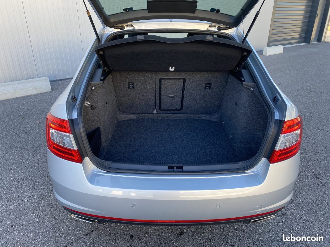 Skoda Octavia RS 2.0 TSi 220ch VRS - Première main (image 11)
