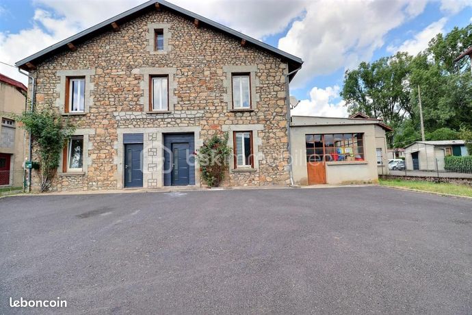 Maison de ville 9 pièces 196 m²