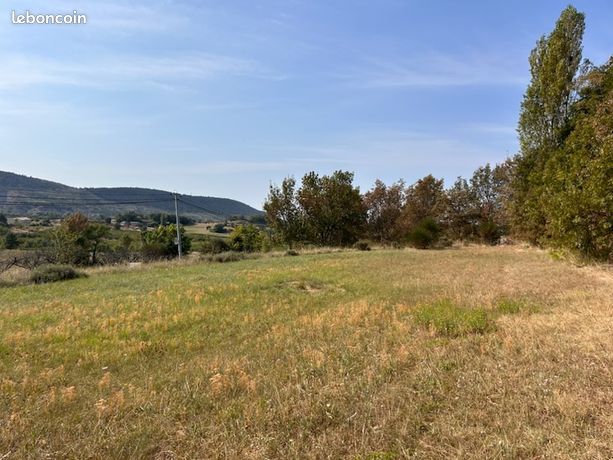 Terrain 2 501 m² Lussas