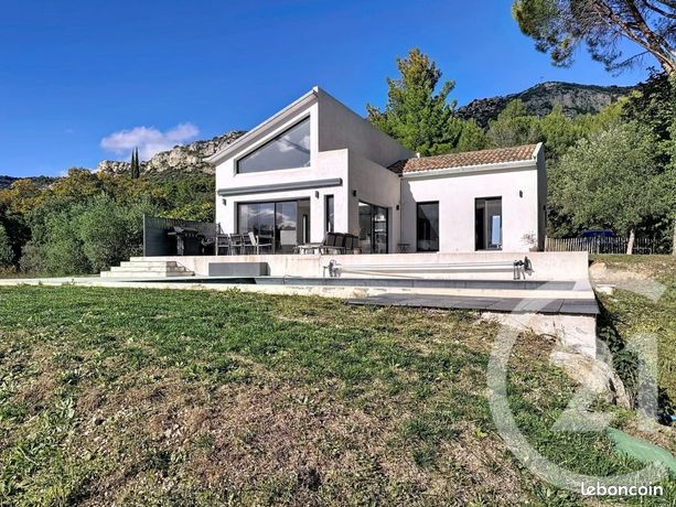 Villa 5 pièces 174 m²