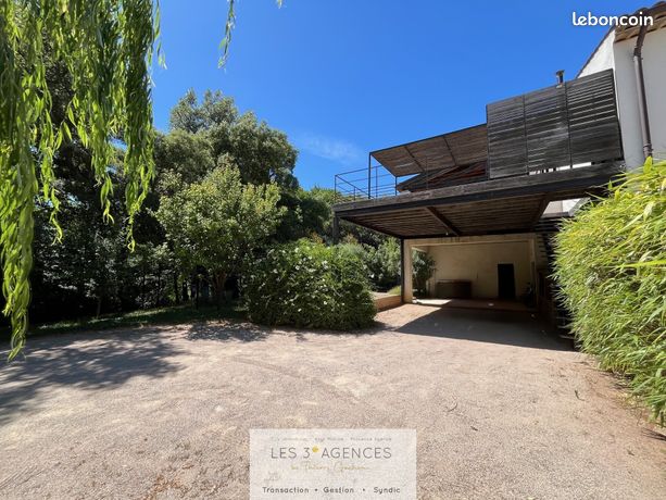 Maison 7 pièces 295 m²