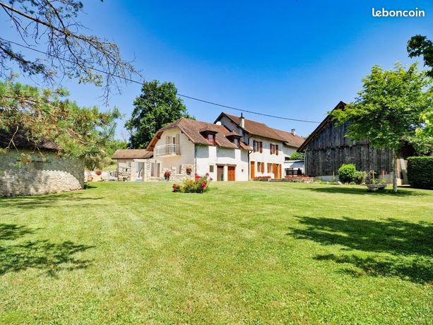 Propriété 10 pièces 214 m²