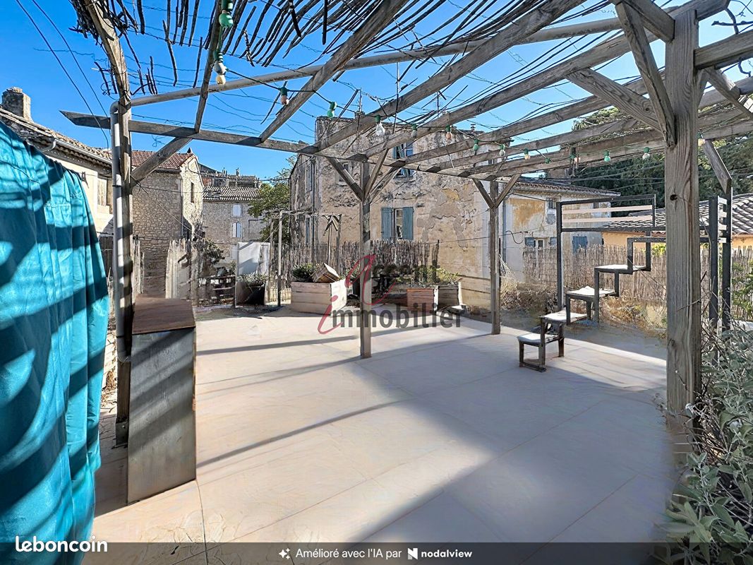 Maison 7 pièces 130 m² · à Orgon · 130 m² · 220 000 €