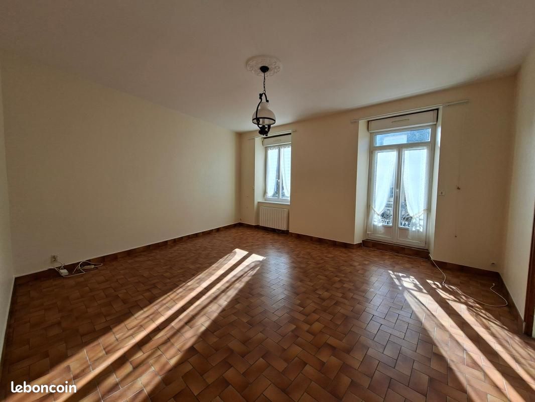 Appartement 3 pièces 73 m² · à Rostrenen · 73 m² · 640 €/mois