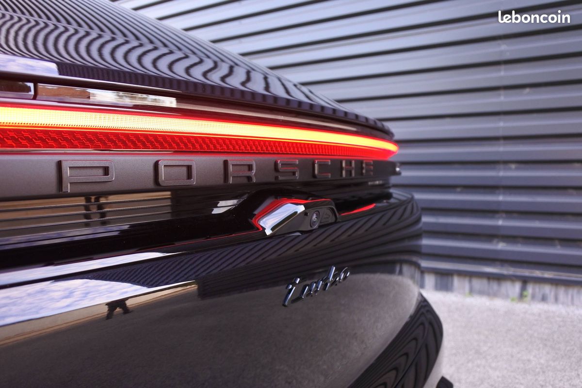 PORSCHE Macan Turbo 639 ch (image 23)
