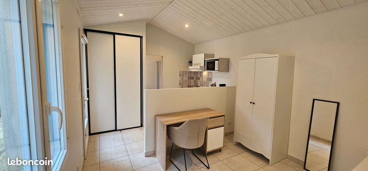 Appartement 1 pièce 20 m² · à Landeronde · 20 m² · 460 €/mois