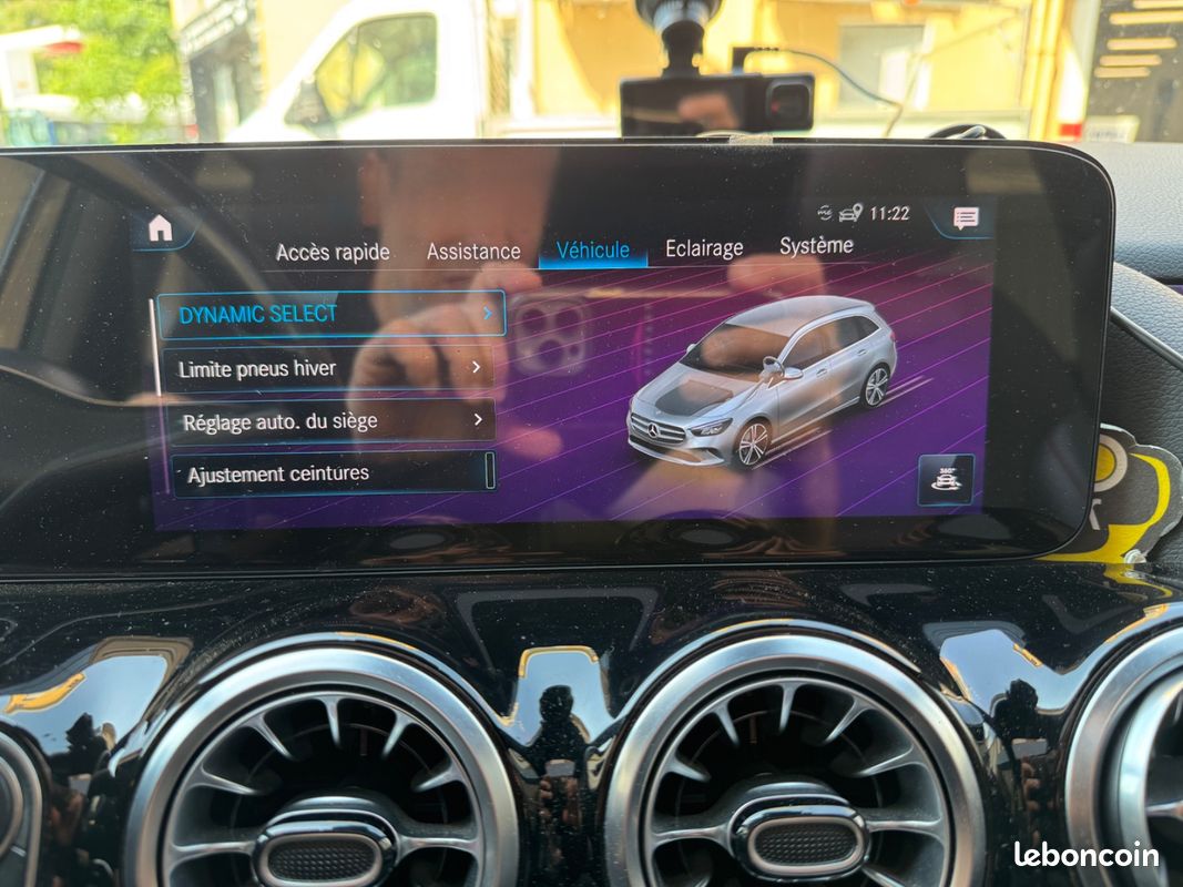 MERCEDES CLASSE B 250 e 1.3 l 160CV 8G-DCT AMG Line Edition-Toit ouvrant Panoramique- Carpaly- Boule de remorque- suiv (image 29)