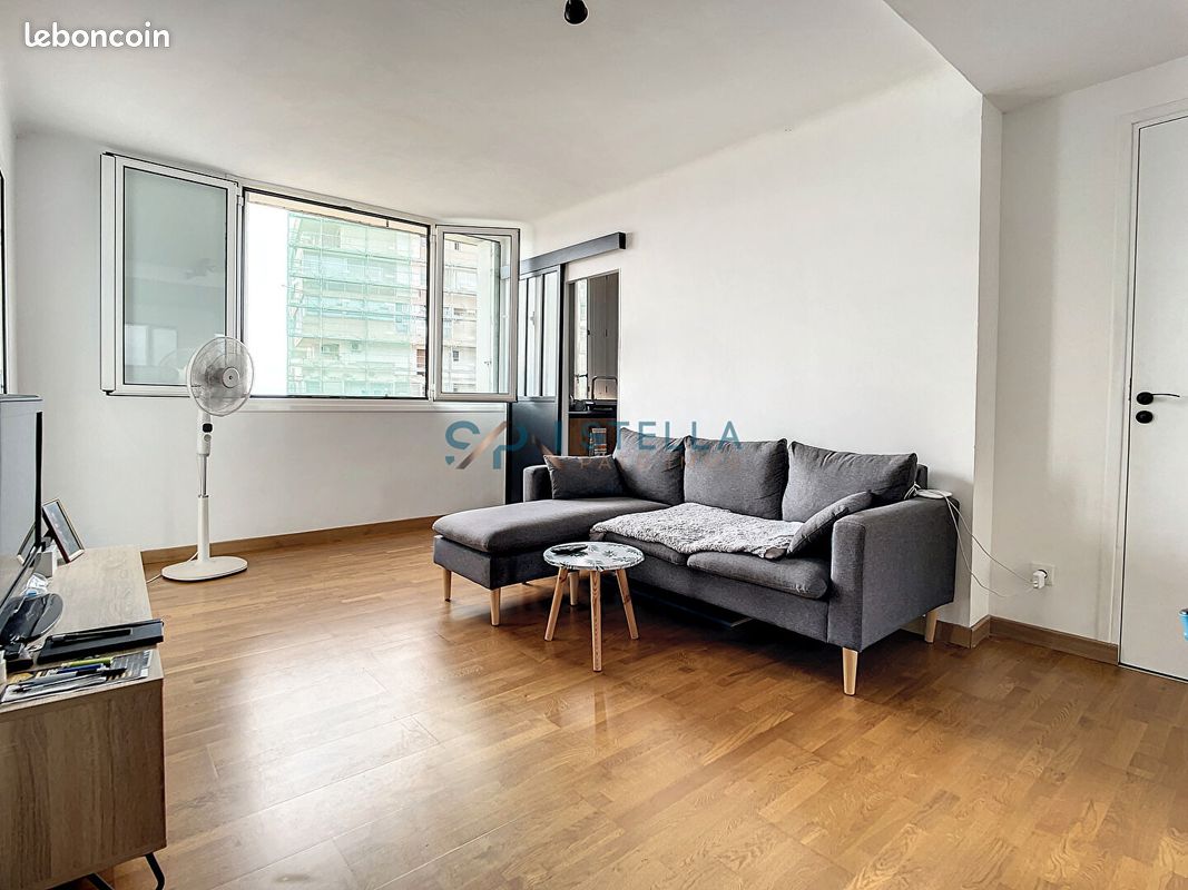 Appartement 5 pièces 80 m² · à Ajaccio · 80 m² · 950 €
