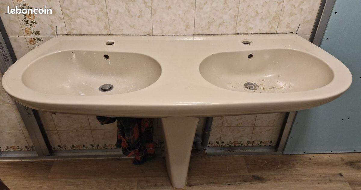 Double vasque salle de bain vintage (image 1)