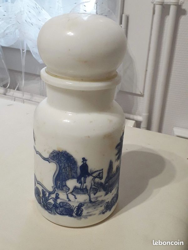 Pot d'apothicaire en opaline vintage décor bleu chevaux (image 3)