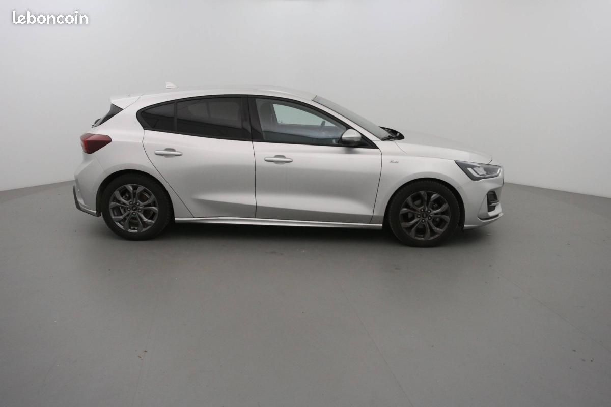 Ford Focus 1.5 EcoBlue 115 Powershift ST-Line X (image 4)