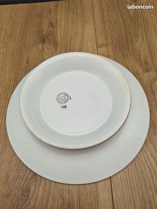 Compotier, Plat de service sur pied, Céramique de St Amand , années 50, 60 - J45 (image 8)