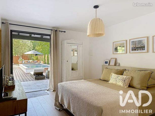 Maison 7 pièces 240 m² — 17