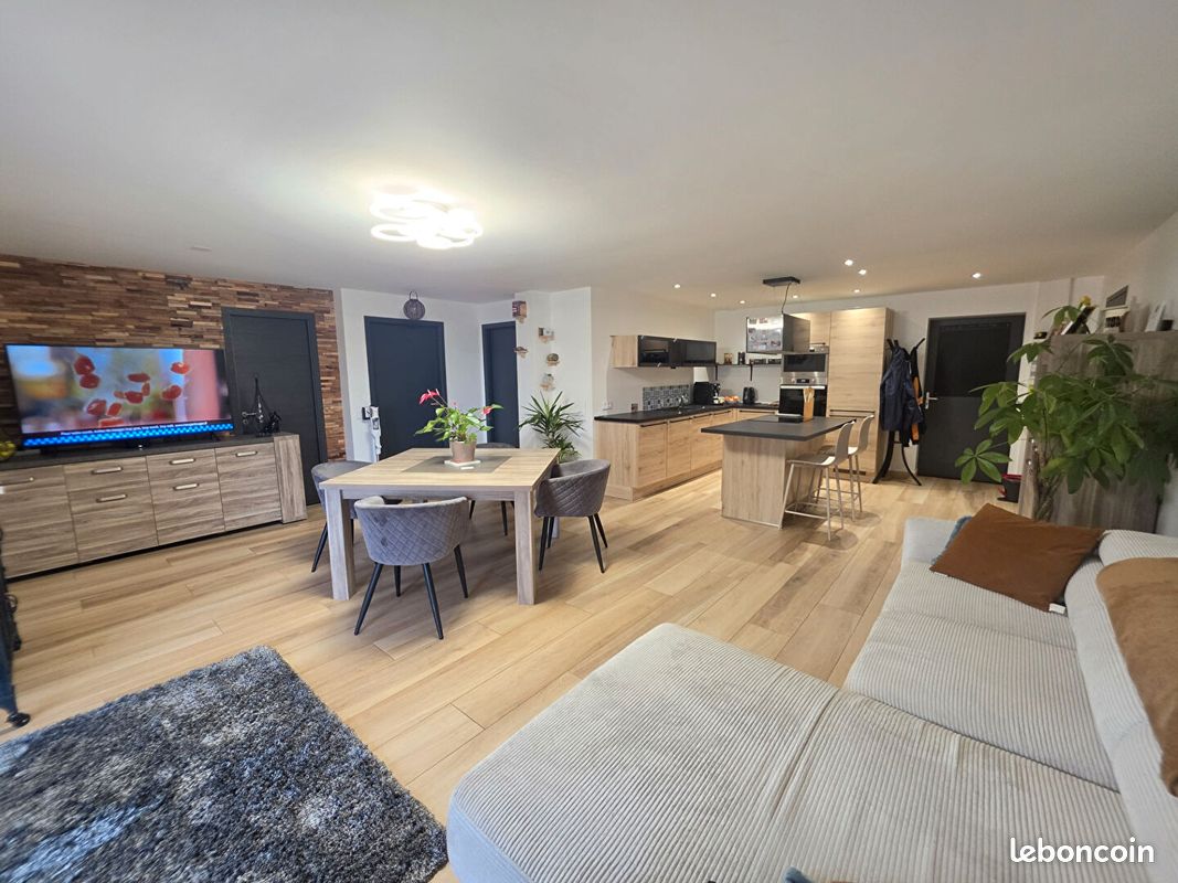 Appartement 3 pièces 82 m² · à Dompierre-les-Tilleuls · 82 m² · 276 200 €