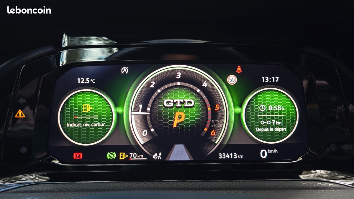 VOLKSWAGEN GOLF 8 GTD - 2.0 TDI 200ch - DSG7 - FULL OPTIONS (Boule d'attelage, Android auto & Apple CarPlay, HUD) (image 16)