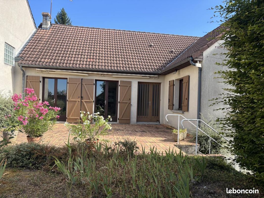 Maison 6 pièces 112 m² · à Saint-Doulchard · 112 m² · 213 800 €