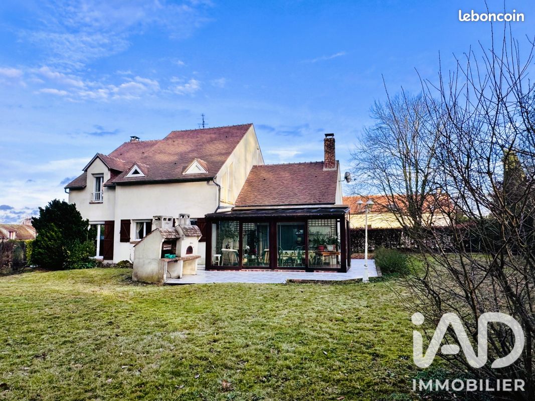 Maison 7 pièces 200 m² · à Maurepas · 200 m² · 630 000 €