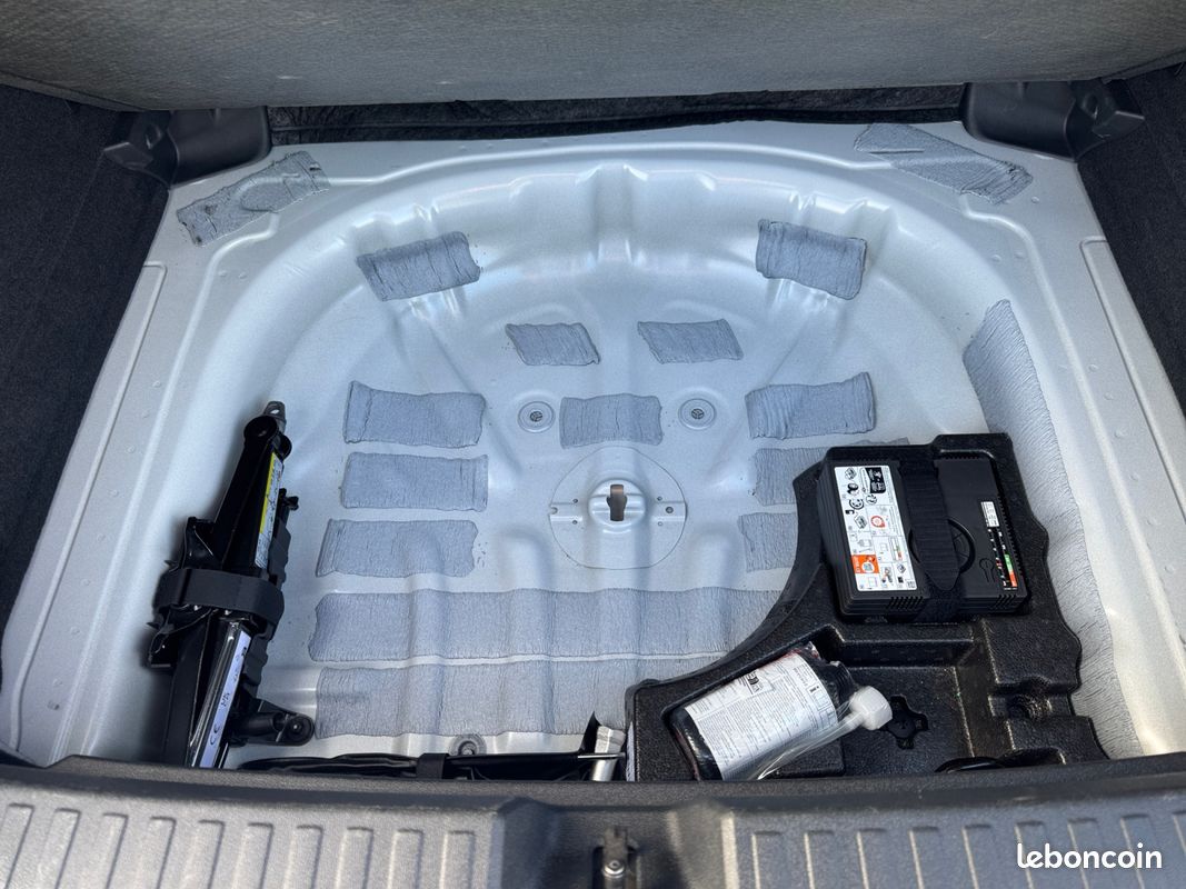AUDI A3 Sportback TDI 150 S tronic 7 S line (image 19)