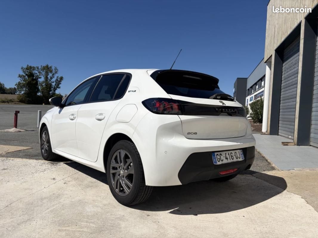 Peugeot 208 1.5 BlueHDi 100ch Style (image 2)