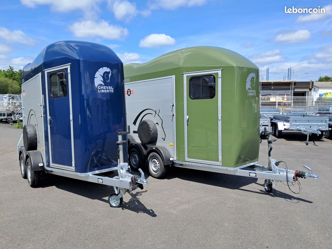 Remorque Cheval Van Cheval LibertÃ© Place Occasion VANS à CHEVAUX