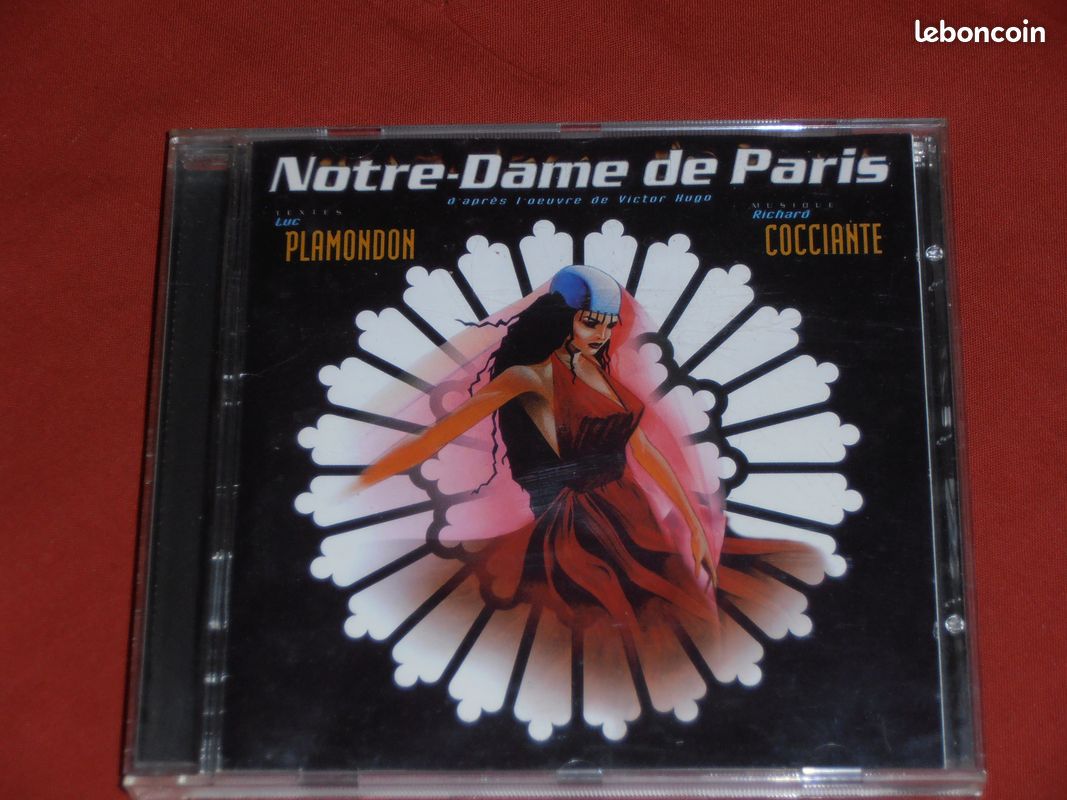 Lot 4 CD variété Française : Les Enfoirés/Notre Dame de Paris/Emilie Jolie/Julien Clerc (image 10)